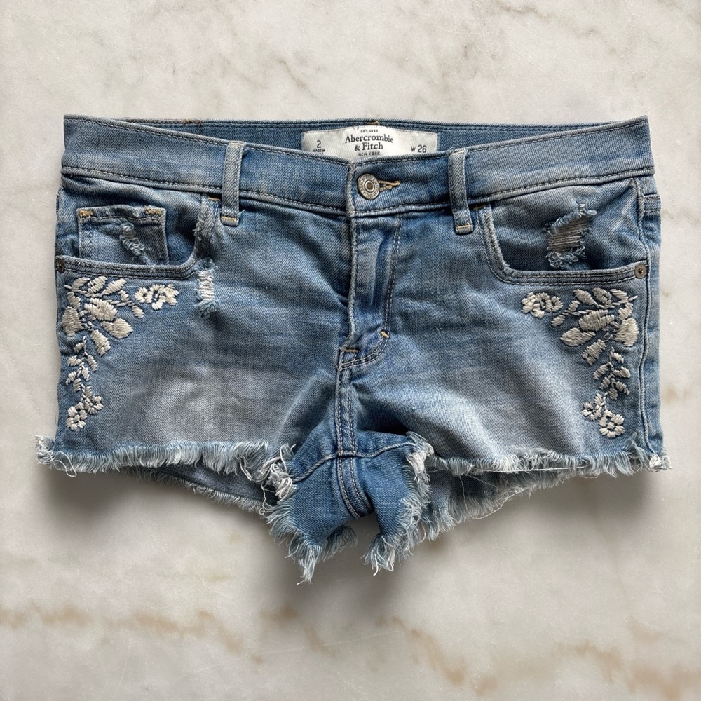 Abercrombie & Fitch Y2K Denim Shorts Size 2/26 Embroidered Frayed Cut Off Boho